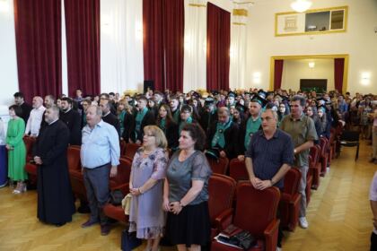 Cursul festiv al absolvenţilor Facultăţii de Istorie, Filosofie şi Teologie din Galaţi – fotografia 13
