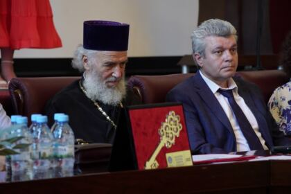 Cursul festiv al absolvenţilor Facultăţii de Istorie, Filosofie şi Teologie din Galaţi – fotografia 17