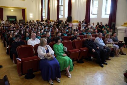 Cursul festiv al absolvenţilor Facultăţii de Istorie, Filosofie şi Teologie din Galaţi – fotografia 22