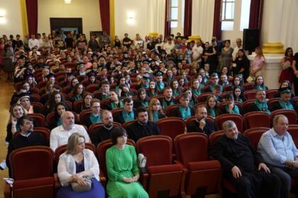 Cursul festiv al absolvenţilor Facultăţii de Istorie, Filosofie şi Teologie din Galaţi – fotografia 35