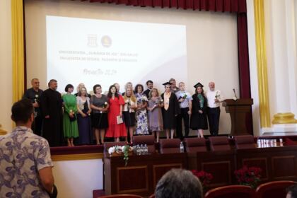 Cursul festiv al absolvenţilor Facultăţii de Istorie, Filosofie şi Teologie din Galaţi – fotografia 53