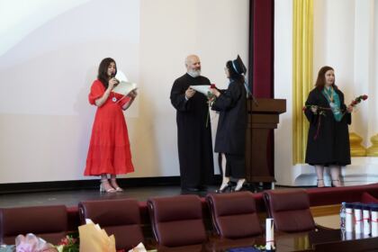Cursul festiv al absolvenţilor Facultăţii de Istorie, Filosofie şi Teologie din Galaţi – fotografia 59