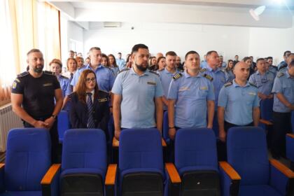 Rugăciune, recunoştinţă şi filantropie la Penitenciarul Galaţi – fotografia 2