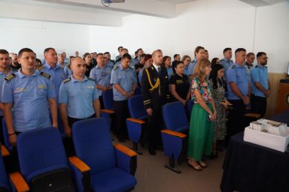 Rugăciune, recunoştinţă şi filantropie la Penitenciarul Galaţi – fotografia 3