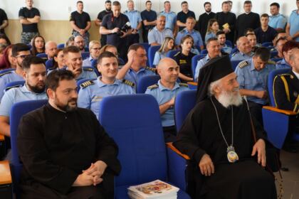 Rugăciune, recunoştinţă şi filantropie la Penitenciarul Galaţi – fotografia 8