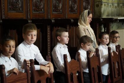 Rugăciune şi filantropie la Catedrala Arhiepiscopală din Galaţi – fotografia 6
