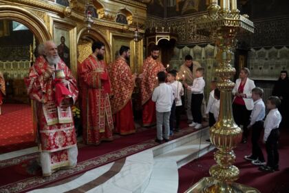 Rugăciune şi filantropie la Catedrala Arhiepiscopală din Galaţi – fotografia 10