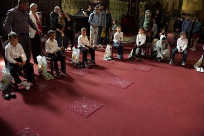 Rugăciune şi filantropie la Catedrala Arhiepiscopală din Galaţi – fotografia 16