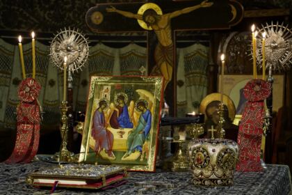 Rugăciune şi filantropie la Catedrala Arhiepiscopală din Galaţi – fotografia 21