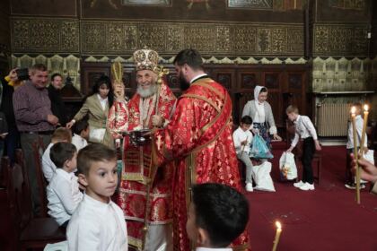 Rugăciune şi filantropie la Catedrala Arhiepiscopală din Galaţi – fotografia 41
