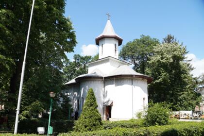 Momente de recunoştinţă pentru Episcopul Melchisedec Ştefănescu, la Seminarul Teologic din Galaţi – fotografia 3