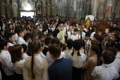 Momente de recunoştinţă pentru Episcopul Melchisedec Ştefănescu, la Seminarul Teologic din Galaţi – fotografia 12