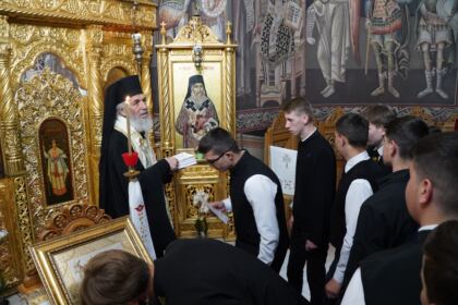 Momente de recunoştinţă pentru Episcopul Melchisedec Ştefănescu, la Seminarul Teologic din Galaţi – fotografia 28