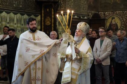 Rugăciune, comuniune şi manifestare a iubirii fraterne în Arhiepiscopia Dunării de Jos – fotografia 5