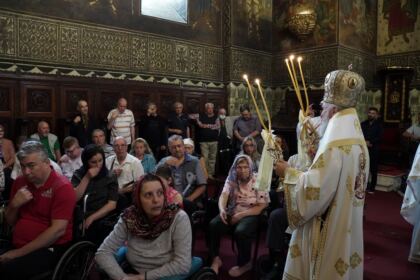 Rugăciune, comuniune şi manifestare a iubirii fraterne în Arhiepiscopia Dunării de Jos – fotografia 6