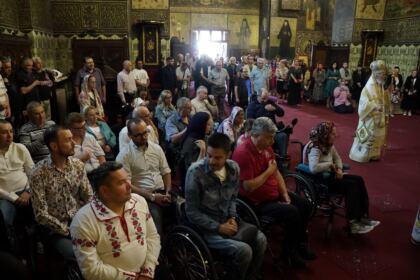 Rugăciune, comuniune şi manifestare a iubirii fraterne în Arhiepiscopia Dunării de Jos – fotografia 7