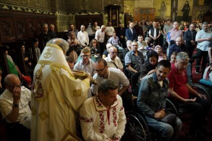 Rugăciune, comuniune şi manifestare a iubirii fraterne în Arhiepiscopia Dunării de Jos – fotografia 11