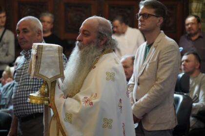 Rugăciune, comuniune şi manifestare a iubirii fraterne în Arhiepiscopia Dunării de Jos – fotografia 15