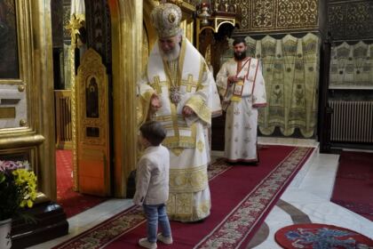Rugăciune, comuniune şi manifestare a iubirii fraterne în Arhiepiscopia Dunării de Jos – fotografia 25