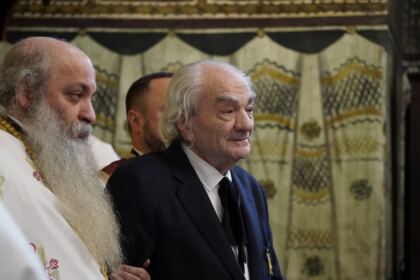 Rugăciune, comuniune şi manifestare a iubirii fraterne în Arhiepiscopia Dunării de Jos – fotografia 31