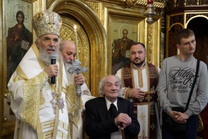 Rugăciune, comuniune şi manifestare a iubirii fraterne în Arhiepiscopia Dunării de Jos – fotografia 34