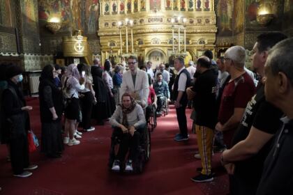 Rugăciune, comuniune şi manifestare a iubirii fraterne în Arhiepiscopia Dunării de Jos – fotografia 35