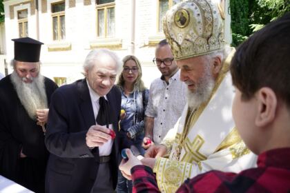 Rugăciune, comuniune şi manifestare a iubirii fraterne în Arhiepiscopia Dunării de Jos – fotografia 43