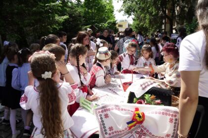 Zi de mare bucurie pentru copii la Aşezământul „Sf. Vasile cel Mare“ – fotografia 14