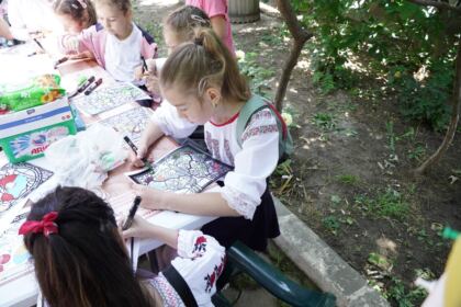 Zi de mare bucurie pentru copii la Aşezământul „Sf. Vasile cel Mare“ – fotografia 26