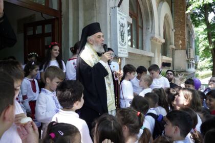 Zi de mare bucurie pentru copii la Aşezământul „Sf. Vasile cel Mare“ – fotografia 65