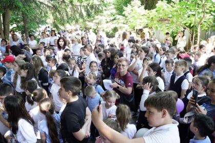 Zi de mare bucurie pentru copii la Aşezământul „Sf. Vasile cel Mare“ – fotografia 67