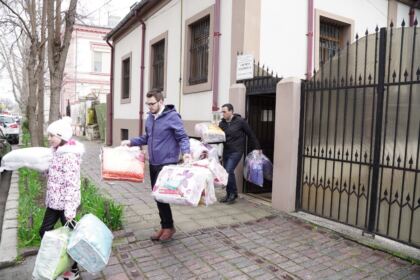 Acţiune social-filantropică pentru semenii cu nevoi speciale din judeţul Brăila – fotografia 13