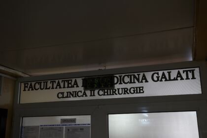 Rugăciune şi binecuvântare pentru bolnavii şi cadrele medicale de la Spitalul „Sf. Ap. Andrei“ din Galaţi – fotografia 3