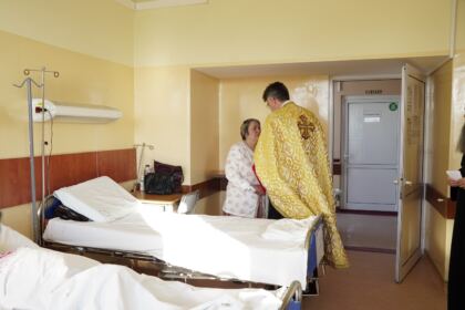 Rugăciune şi binecuvântare pentru bolnavii şi cadrele medicale de la Spitalul „Sf. Ap. Andrei“ din Galaţi – fotografia 5