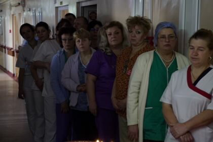Rugăciune şi binecuvântare pentru bolnavii şi cadrele medicale de la Spitalul „Sf. Ap. Andrei“ din Galaţi – fotografia 18