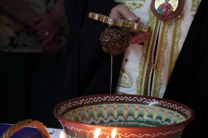 Rugăciune şi binecuvântare pentru bolnavii şi cadrele medicale de la Spitalul „Sf. Ap. Andrei“ din Galaţi – fotografia 35
