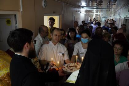 Rugăciune şi binecuvântare pentru bolnavii şi cadrele medicale de la Spitalul „Sf. Ap. Andrei“ din Galaţi – fotografia 42