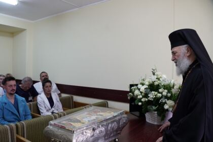 Rugăciune şi binecuvântare pentru bolnavii şi cadrele medicale de la Spitalul „Sf. Ap. Andrei“ din Galaţi – fotografia 59