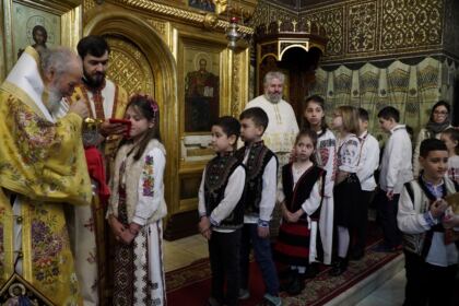 Duminica Ortodoxiei sărbătorită în Arhiepiscopia Dunării de Jos – fotografia 34