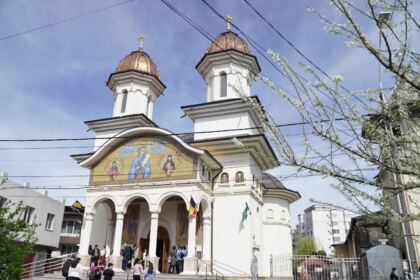 Ediţia a 14-a a „Marşului pentru viaţă“ în Arhiepiscopia Dunării de Jos – fotografia 1