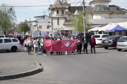 Ediţia a 14-a a „Marşului pentru viaţă“ în Arhiepiscopia Dunării de Jos – fotografia 4