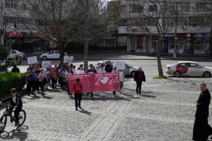 Ediţia a 14-a a „Marşului pentru viaţă“ în Arhiepiscopia Dunării de Jos – fotografia 12