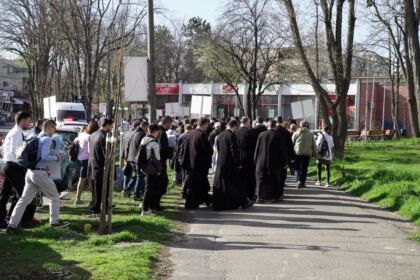 Ediţia a 14-a a „Marşului pentru viaţă“ în Arhiepiscopia Dunării de Jos – fotografia 6