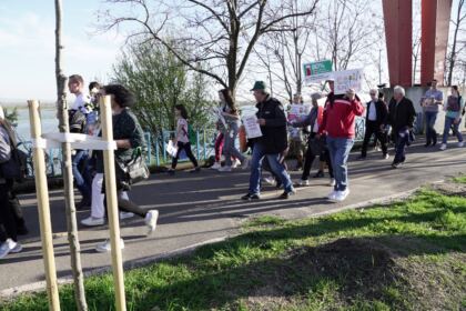 Ediţia a 14-a a „Marşului pentru viaţă“ în Arhiepiscopia Dunării de Jos – fotografia 11