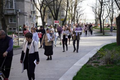 Ediţia a 14-a a „Marşului pentru viaţă“ în Arhiepiscopia Dunării de Jos – fotografia 21