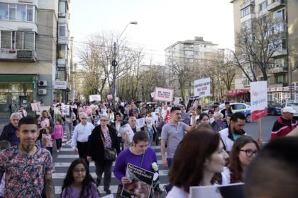 Ediţia a 14-a a „Marşului pentru viaţă“ în Arhiepiscopia Dunării de Jos – fotografia 24