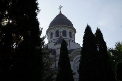 Daruri pentru sinistraţii din judeţul Galaţi din partea Mănăstirii Hadâmbu – fotografia 5