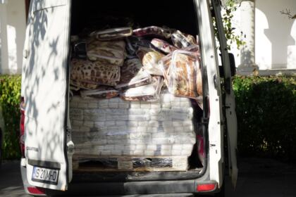 Daruri pentru sinistraţii din judeţul Galaţi din partea Mănăstirii Hadâmbu – fotografia 17