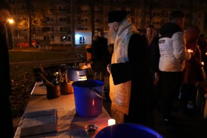 Căminele Universităţii „Dunărea de Jos” din Galaţi au fost binecuvântate – fotografia 22