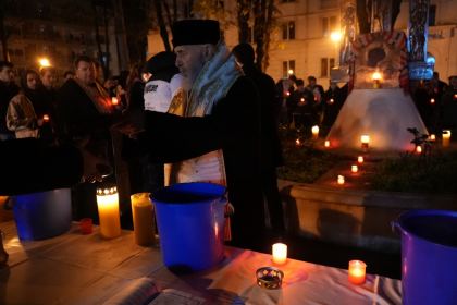 Căminele Universităţii „Dunărea de Jos” din Galaţi au fost binecuvântate – fotografia 24